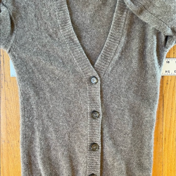 James Perse Heather Gray Heavyweight Cashmere Cardigan Sweater - Picture 4 of 8